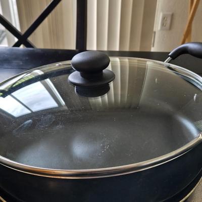 Pots & Pans Lot
