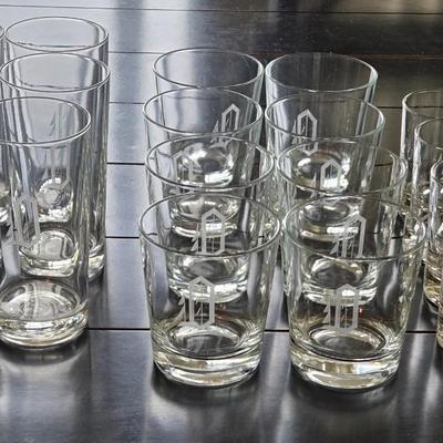 Etched Monogrammed "O" Glass Set