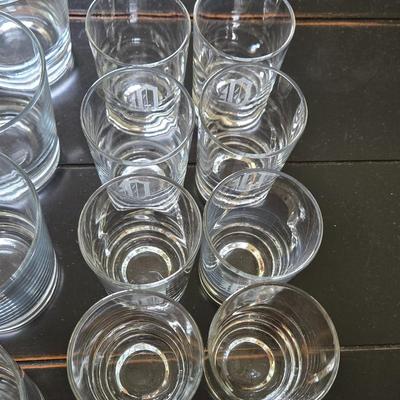 Etched Monogrammed "O" Glass Set