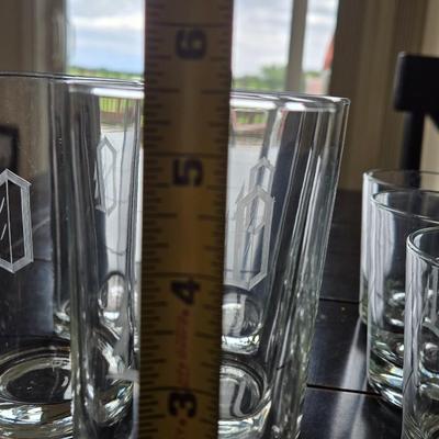 Etched Monogrammed "O" Glass Set