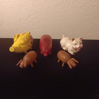 5 LITTLE PIGGIES