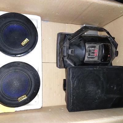 VINTAGE CAR SPEAKERS AND STEREOS
