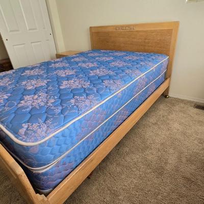 Vintage Full Size Bed