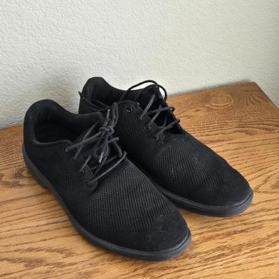 Men's Black Sketcher Shoes