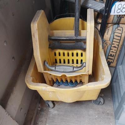 RUBBERMAID MOP BUCKET & WRINGER AND SMALL METAL STEP STOOL