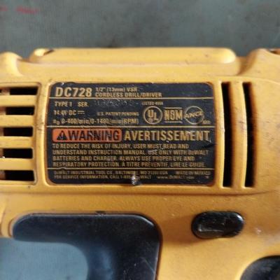 DEWALT CORDLESS DRILL WITH CHARGER AND DRILL BITS
