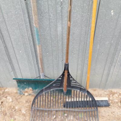 RACK-BROOM AND SNOW SHOVAL