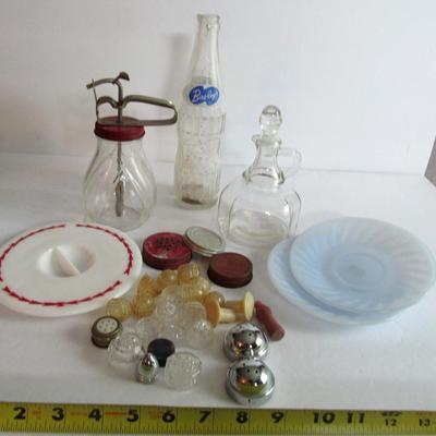 Lot of Misc Kitchenware, Shaker Covers, Etc