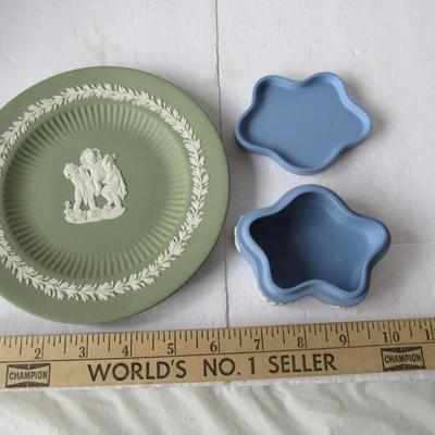 Two Nice Wedgwood Items: Small Plate, Trinket Box