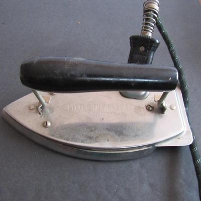 Lot of Misc Antique/Vintage Kitchenware Gadgets and Working Vintage Iron
