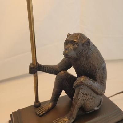 Carved Monkey Table Lamp (G-CE)