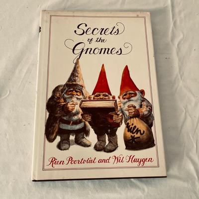 Books on Faeries, Giants & Gnomes (O-MG)