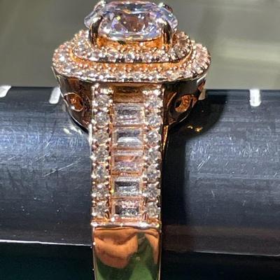 (Ring # 4) Sterling Silver .925 Fashion Ring Size 9 in VG Never Worn Condition.