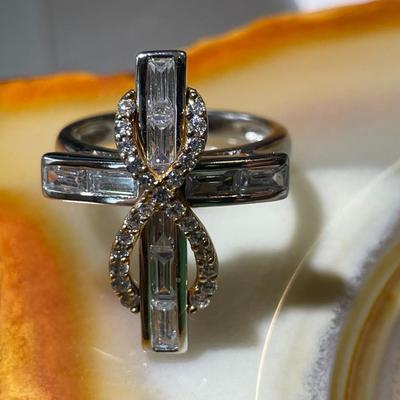 (Ring #5) Sterling Silver .925 Fashion Cross Ring Size 5-3/4 in VG Never Worn Condition.
