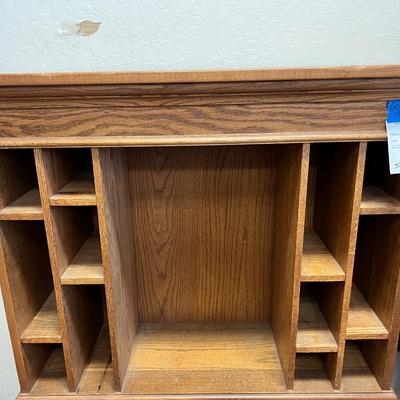 Broyhill wooden tabletop or mantle organizer and contents