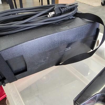 Oreck XL Vacuum & Accessories (G-JS)