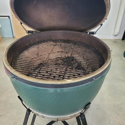 Big Green Egg 24” Grill and Smoker (G-CE)