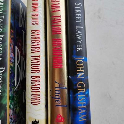 Fiction Hardback Book Lot, including Higgins -Clark