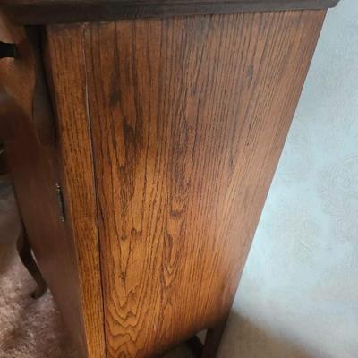 Sheet music cabinet