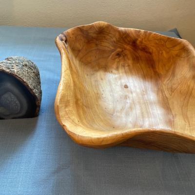D’ecco wood bowl and an agate
