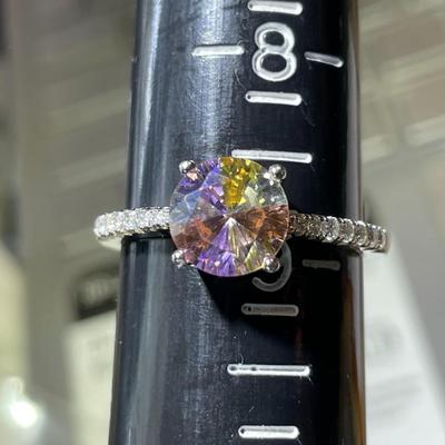 (Ring #8) Sterling Silver .925 Fashion Ring Size 9 in VG Never Worn Condition.