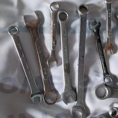 VARIETY OF WRENCHES