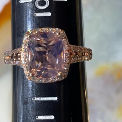 (Ring #9) Sterling Silver .925 Fashion Ring Size 9 in VG Never Worn Condition.