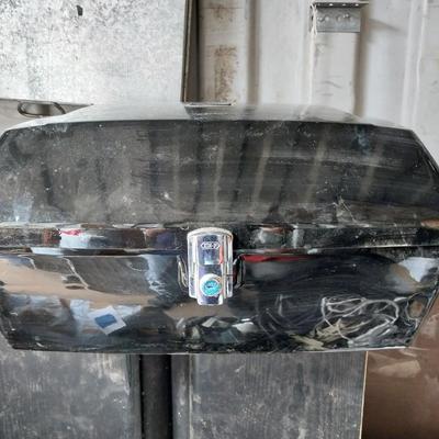 NICE MOTORCYCLE TRUNK