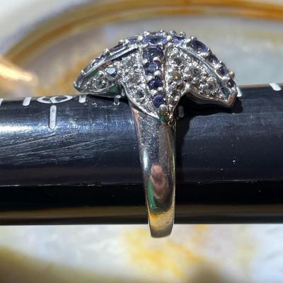 (Ring #12) Sterling Silver .925 Fashion Ring Size 7 in VG Never Worn Condition.