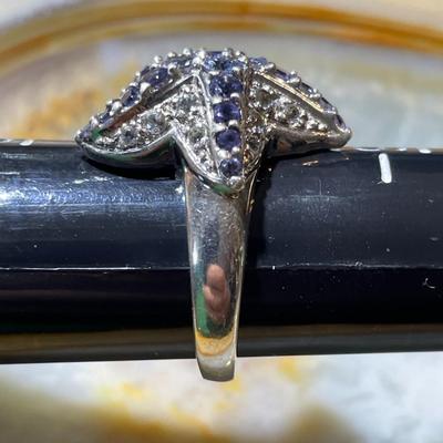 (Ring #12) Sterling Silver .925 Fashion Ring Size 7 in VG Never Worn Condition.