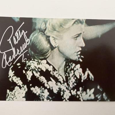 Patty Andrews signed photo