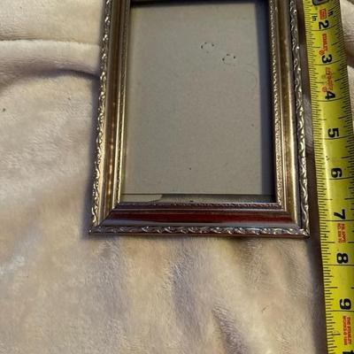 8 inch tall decorative gold picture frame