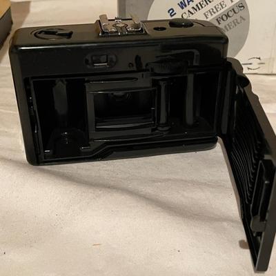 KODAK BROWNIE W/HAWKEYE FLASH & PANORAMA 35MM CAMERA