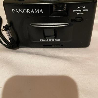 KODAK BROWNIE W/HAWKEYE FLASH & PANORAMA 35MM CAMERA