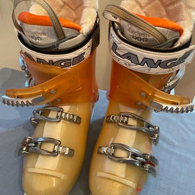 Lange Exclusive ski boots