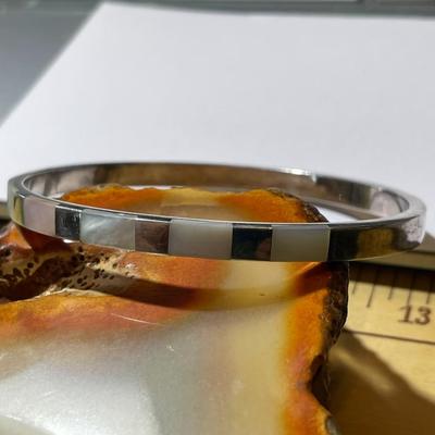 Vintage Sterling Silver Inlaid Mother of Pearl Bangle Bracelet Standard Size in Good Preowned Condition.