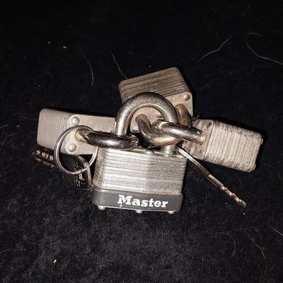 MASTER LOCKS WITH THE KEYS