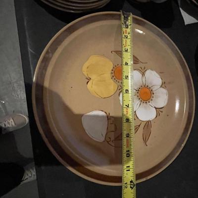 HEARTHSIDE DOGWOOD STONEWARE DINNERWARE