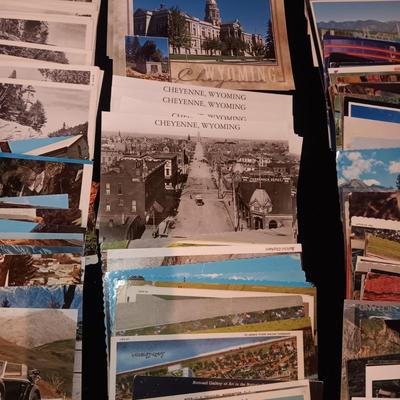 ELVIS PRESLEY AND OTHER POSTCARDS