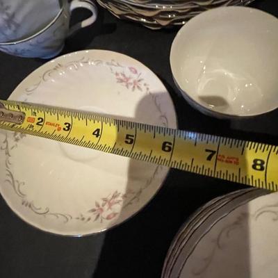 GOLD STANDARD GENUINE PORCELAIN CHINA