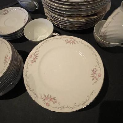GOLD STANDARD GENUINE PORCELAIN CHINA