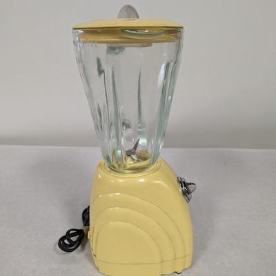 Vintage Fiesta Blender Retro