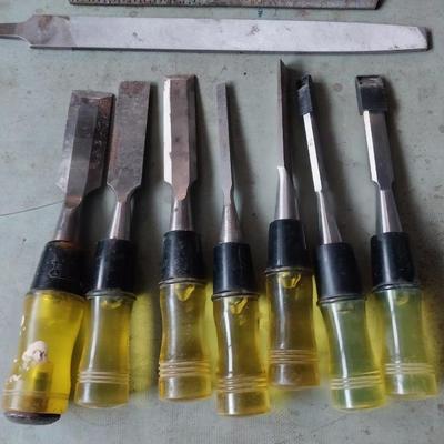 SET OF CHISELS-FILES AND MORE