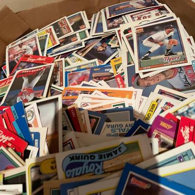 A LOT OF BASEBALL CARDS