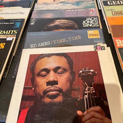 WIDE VARIETY OF MUSIC ON VINYL RECORDS