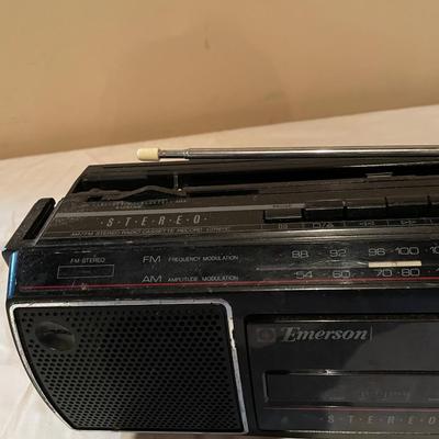 CLASSIC EMERSON AM/FM CASSETTE RADIO W/CASSETTES