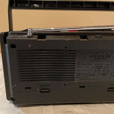 CLASSIC EMERSON AM/FM CASSETTE RADIO W/CASSETTES