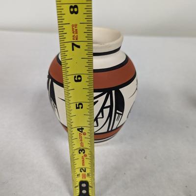 Native American Pottery Signed Jay Navaja