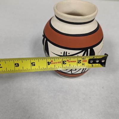 Native American Pottery Signed Jay Navaja
