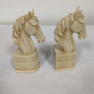 Heavy Resin Antiquated Horse-head Bust Bookends